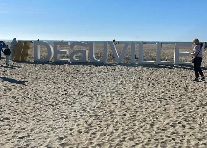 Voilier Port Avec Parking Prive Gratuit Botel