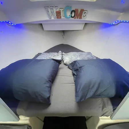 Voilier Port Avec Parking Prive Gratuit