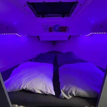 Voilier Port Avec Parking Prive Gratuit *