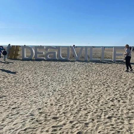 Voilier Port Avec Parking Prive Gratuit Botel