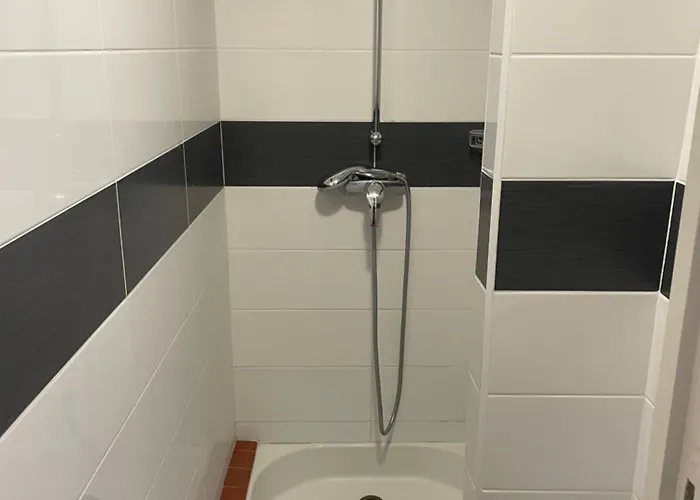 Hotel en barco Voilier Port Avec Parking Prive Gratuit *